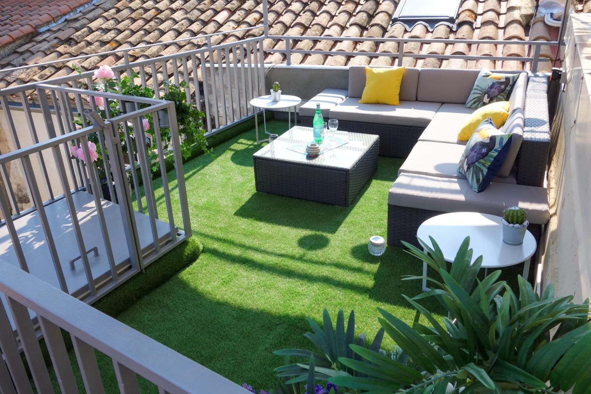 Arles Holiday - La Terrasse Esterno foto